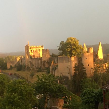 Chez Fred Avec Vue Sur Le Chateau Angles-sur-lʼAnglin المظهر الخارجي الصورة